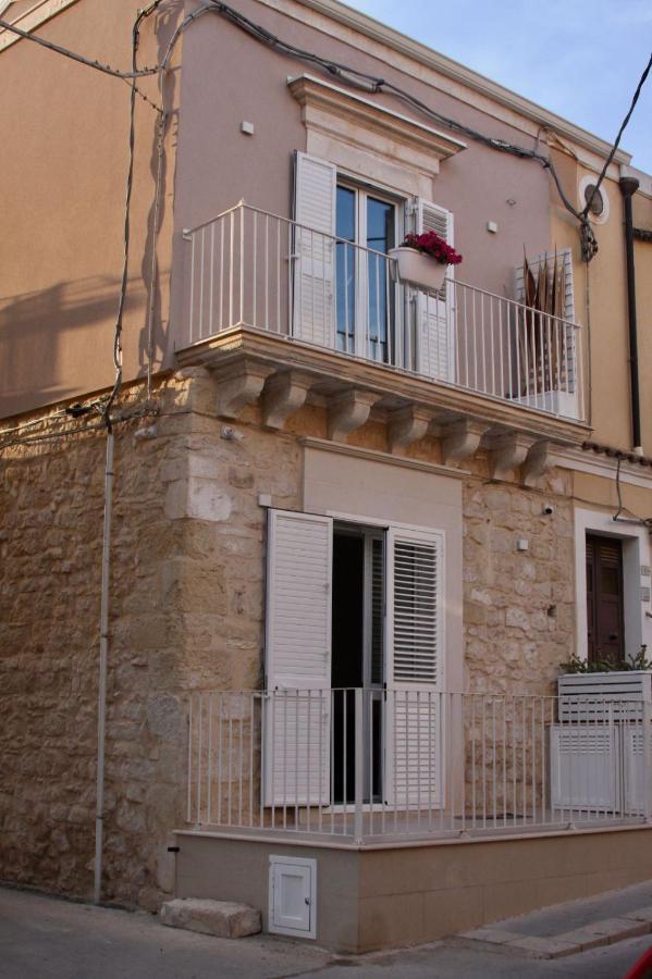 La Casa Di Nora Vila Pozzallo Exterior foto